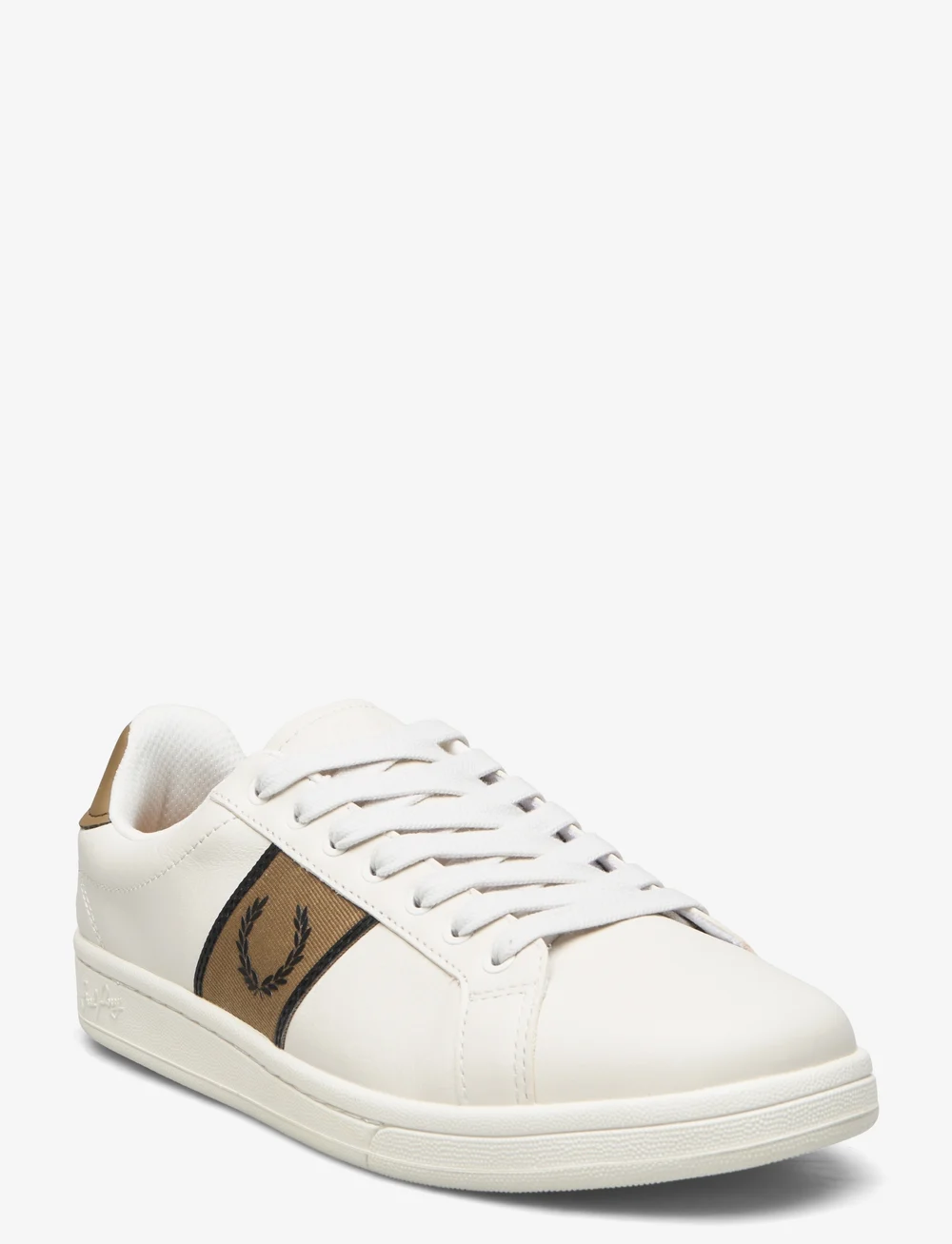 Fred perry 2025 pumps sale