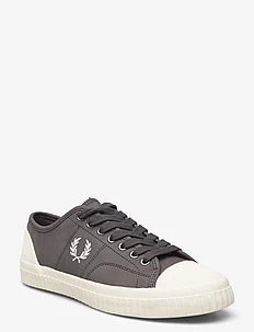 HUGHES LOW NUBUCK, Fred Perry