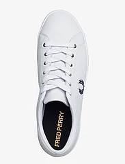 Fred Perry - BASELINE LEATHER - lav ankel - white/navy - 3