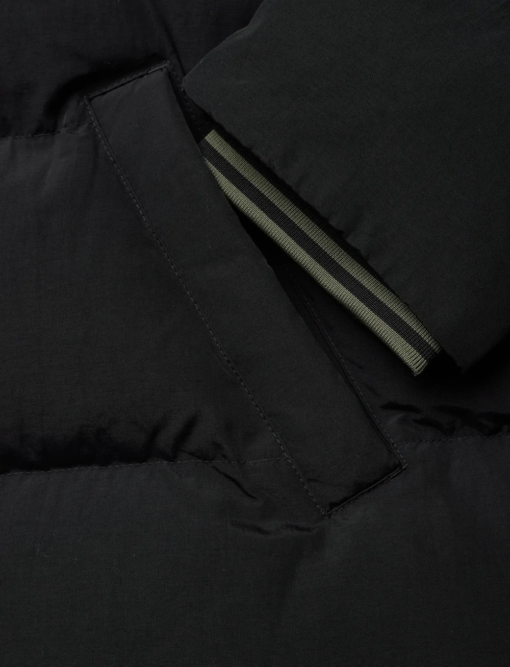 Fred Perry - RAGLAN SLEEVE PADDED JKT - gefütterte jacken - black - 3