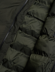Fred Perry - INSULATED ZIP JKT - winter jackets - hunting green - 4