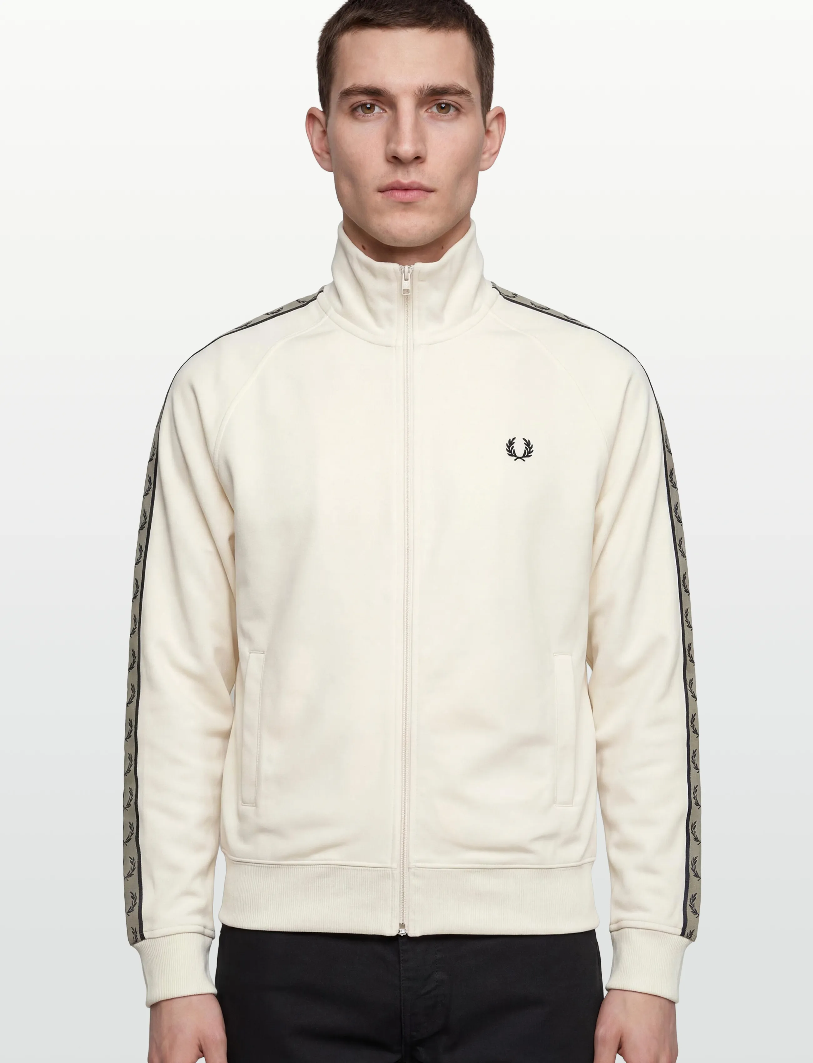 Fred Perry - CONTRAST TAPE TRACK JKT - sweatshirts - ecr/nvy/seagrss - 5