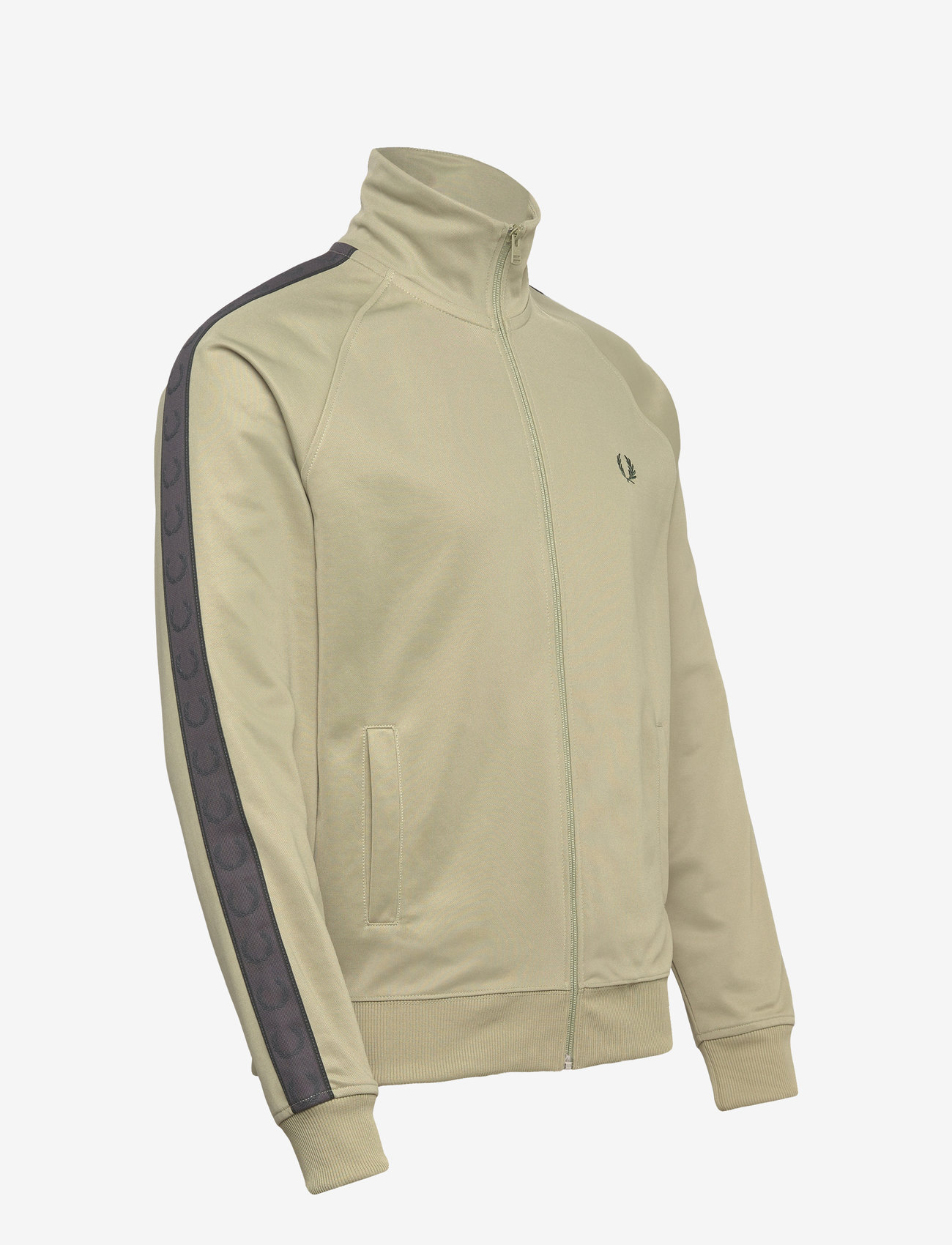 ✨超美 FRED PERRY / Contrast Tape Track JKT 超美 FRED PERRY / Contrast Tape Track JKT