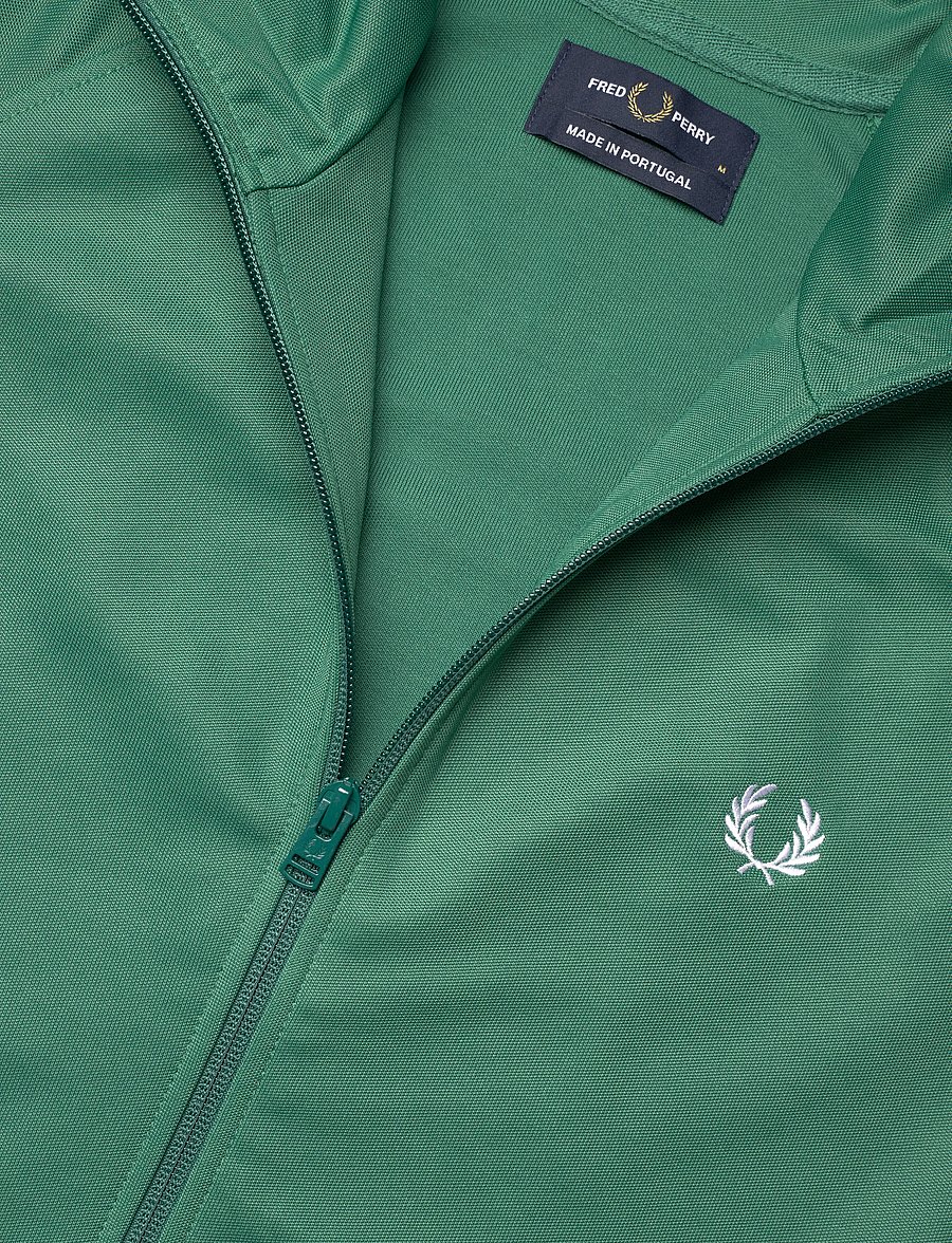 Fred Perry - CONTRAST TAPE TRACK JKT - sporta džemperi - sport green - 4
