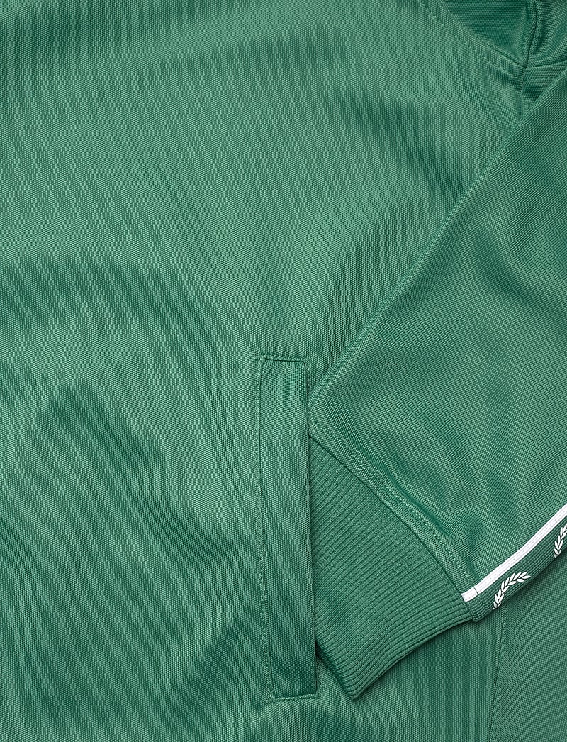 Fred Perry - CONTRAST TAPE TRACK JKT - oberteile - sport green - 5