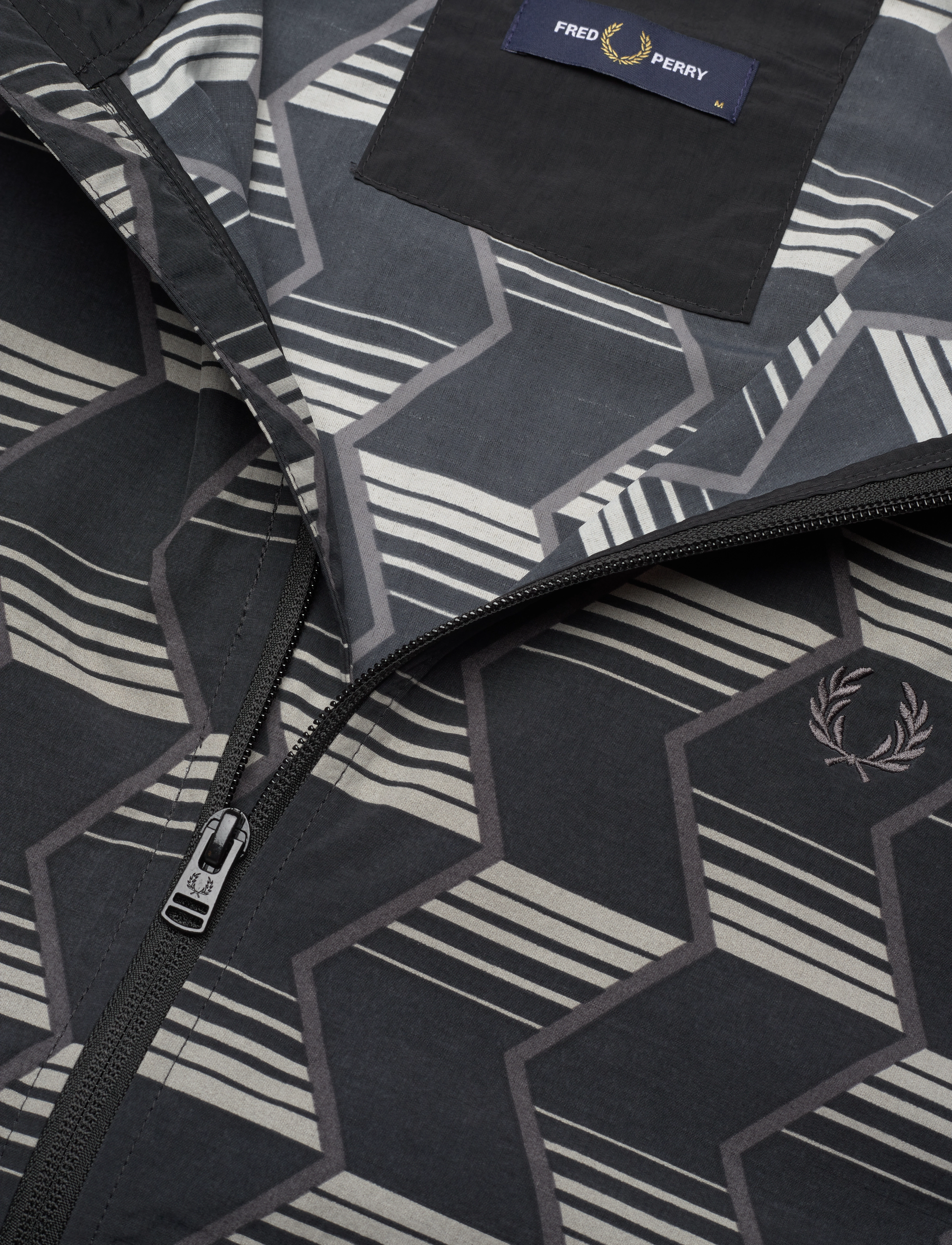 Fred Perry - CHEVRON STRIPE SHELL JKT - black - 2