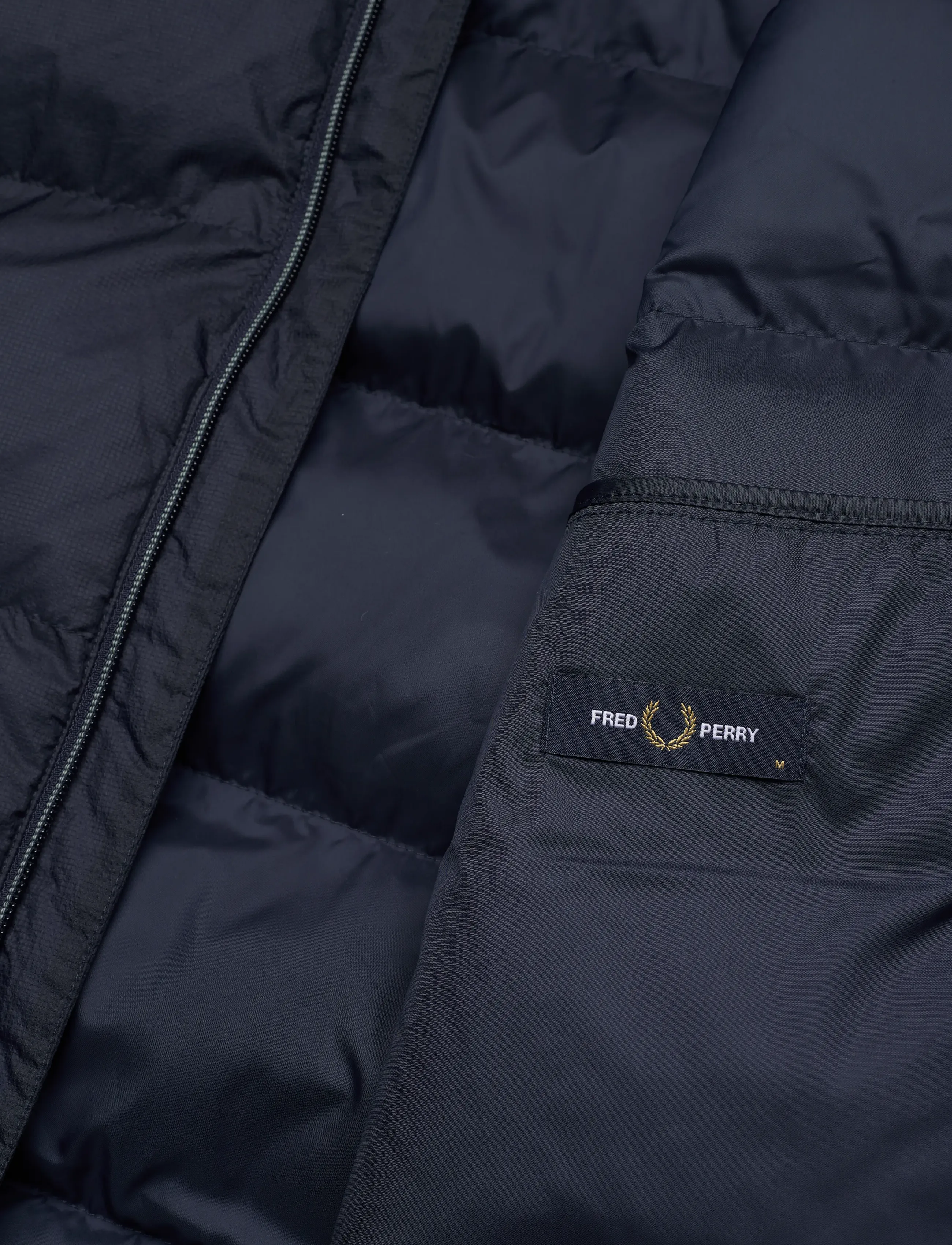Fred Perry Insulated Gilet - 239 €. Buy Vests from Fred Perry