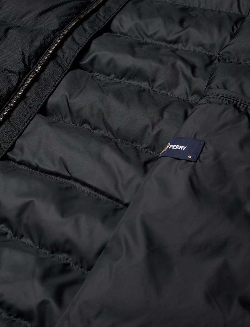 Fred Perry - HOODED INSULATED JKT - dunjackor - black - 4