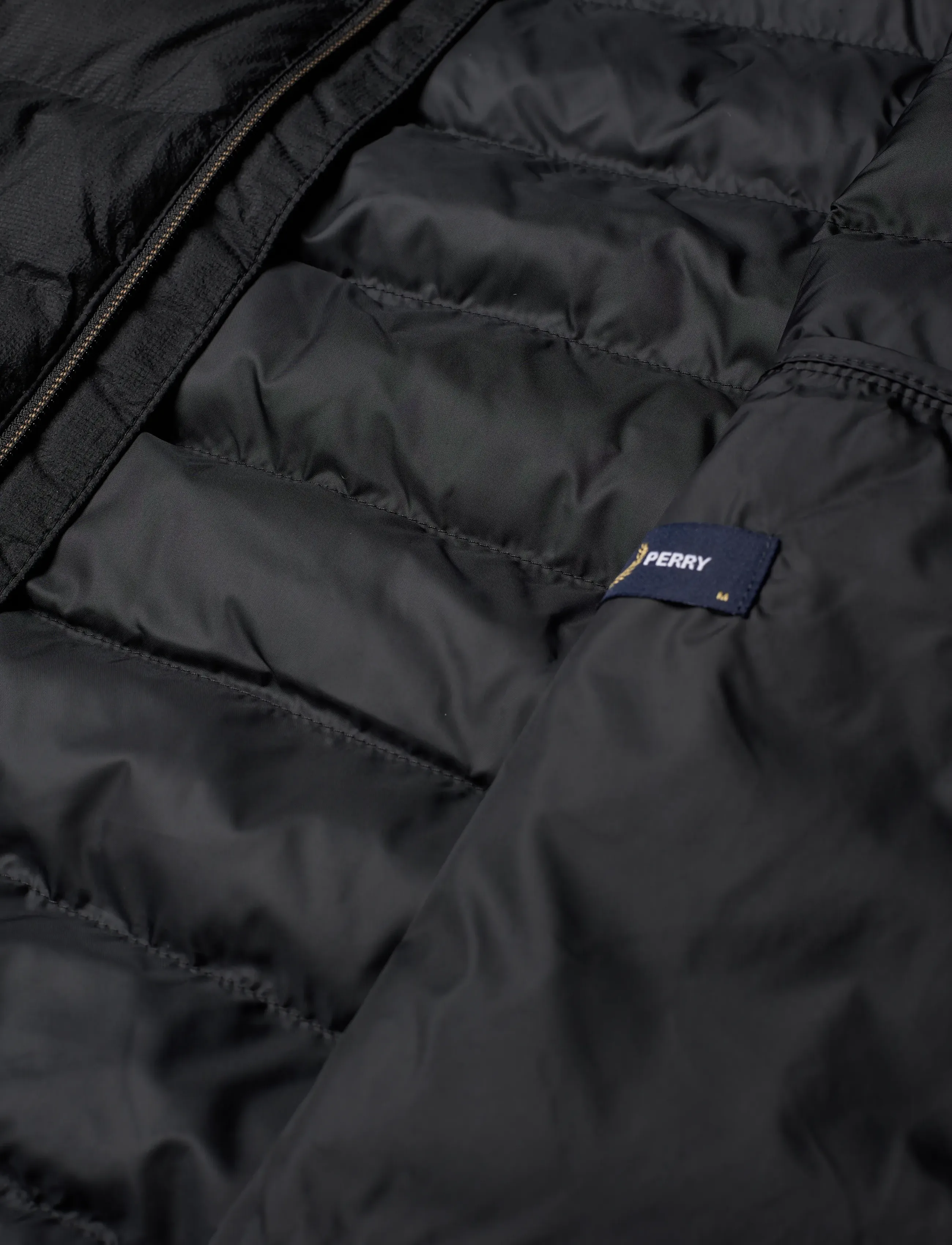 Fred Perry - HOODED INSULATED JKT - down jackets - black - 4