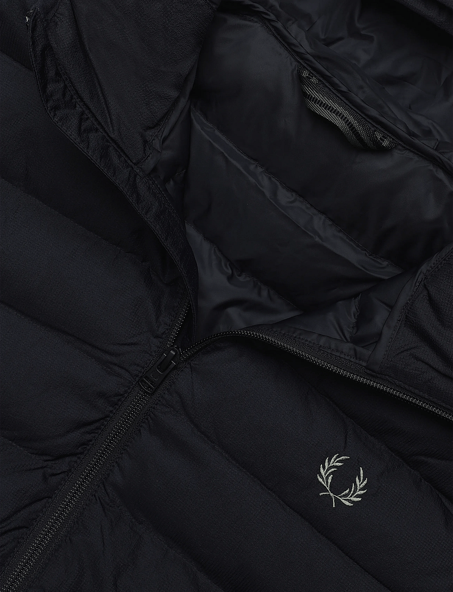 Fred Perry - HOODED INSULATED JKT - dunjackor - black - 2