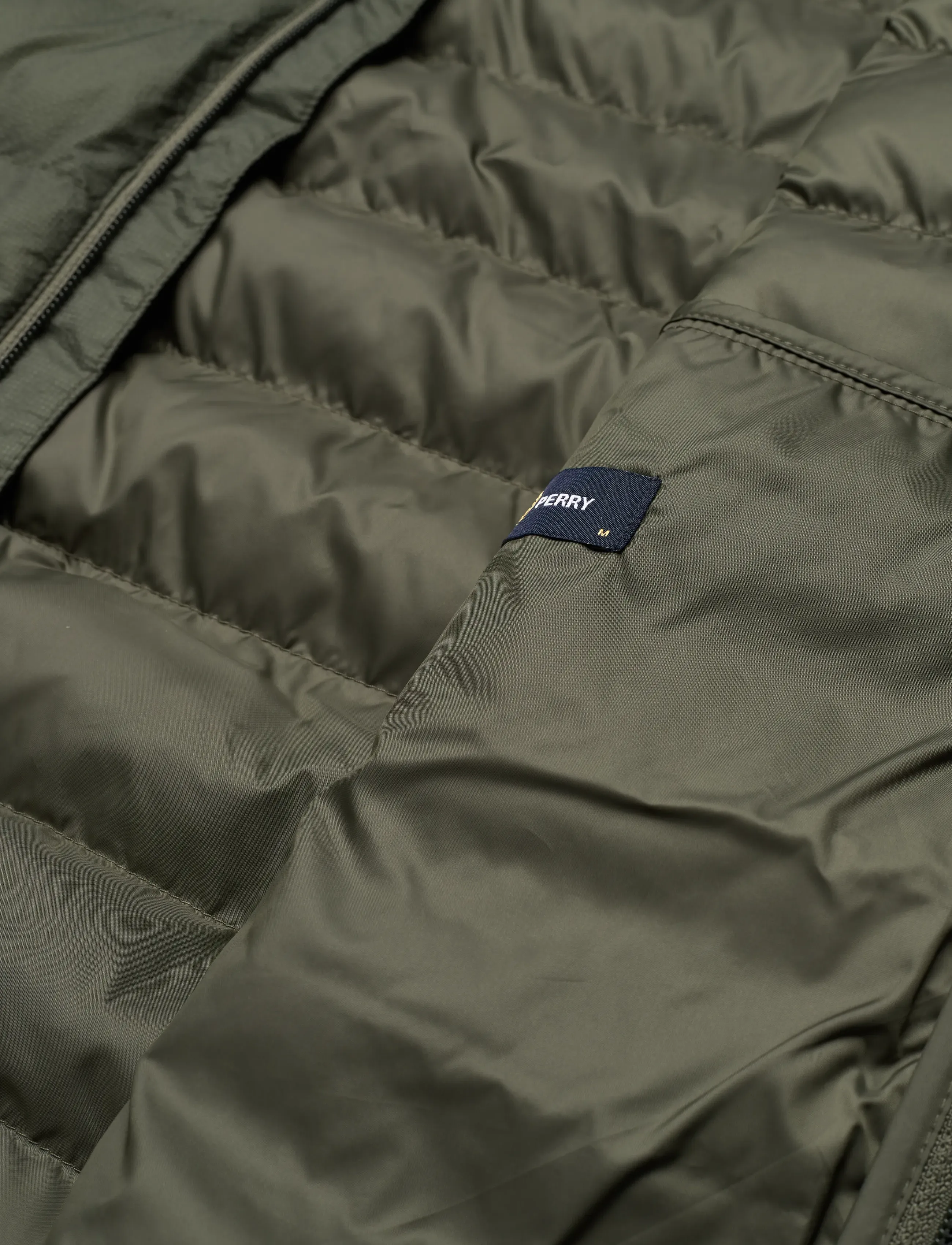 Fred Perry - HOODED INSULATED JKT - dunjakker - lrl wrth green - 4