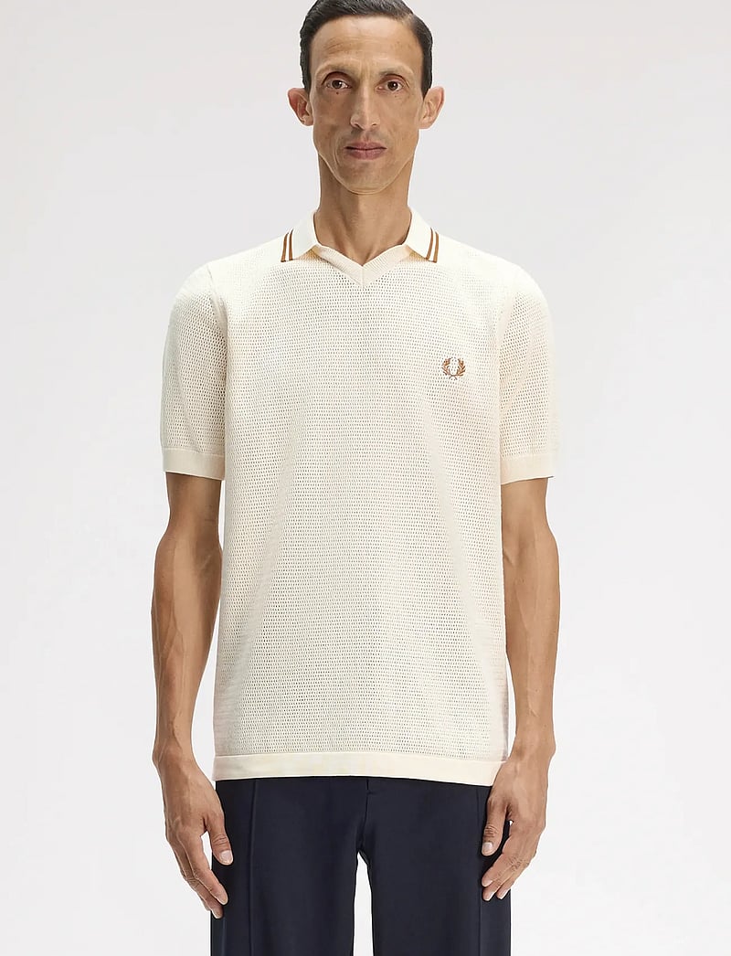 Fred Perry - POINTELLE KNITTED SHIRT - stickade pikéer - ecru - 0