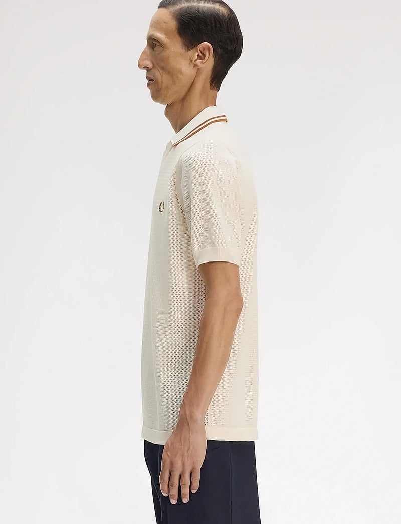 Fred Perry - POINTELLE KNITTED SHIRT - stickade pikéer - ecru - 3