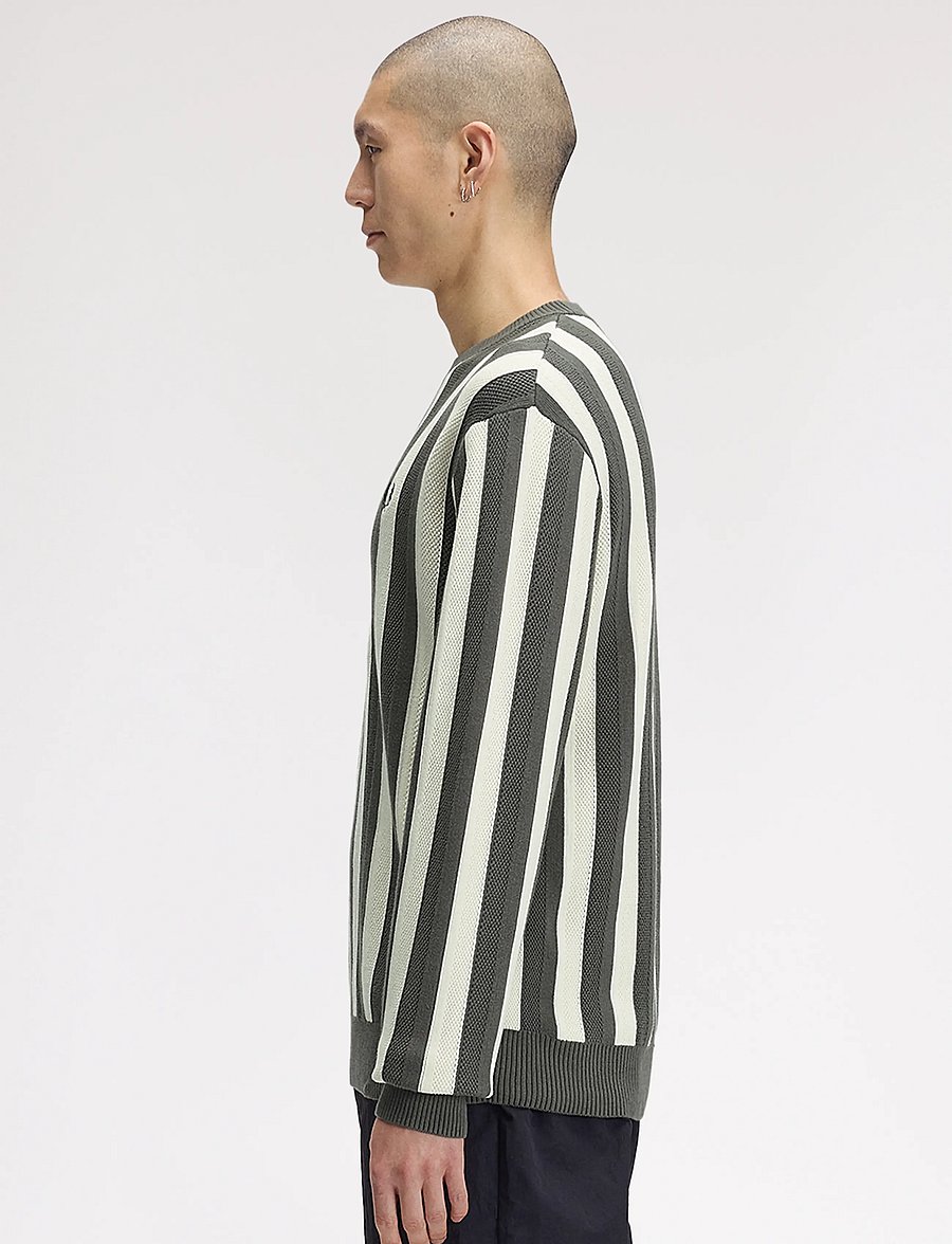 Fred Perry - TEXTURED STRIPE JUMPER - rund hals - field green - 3