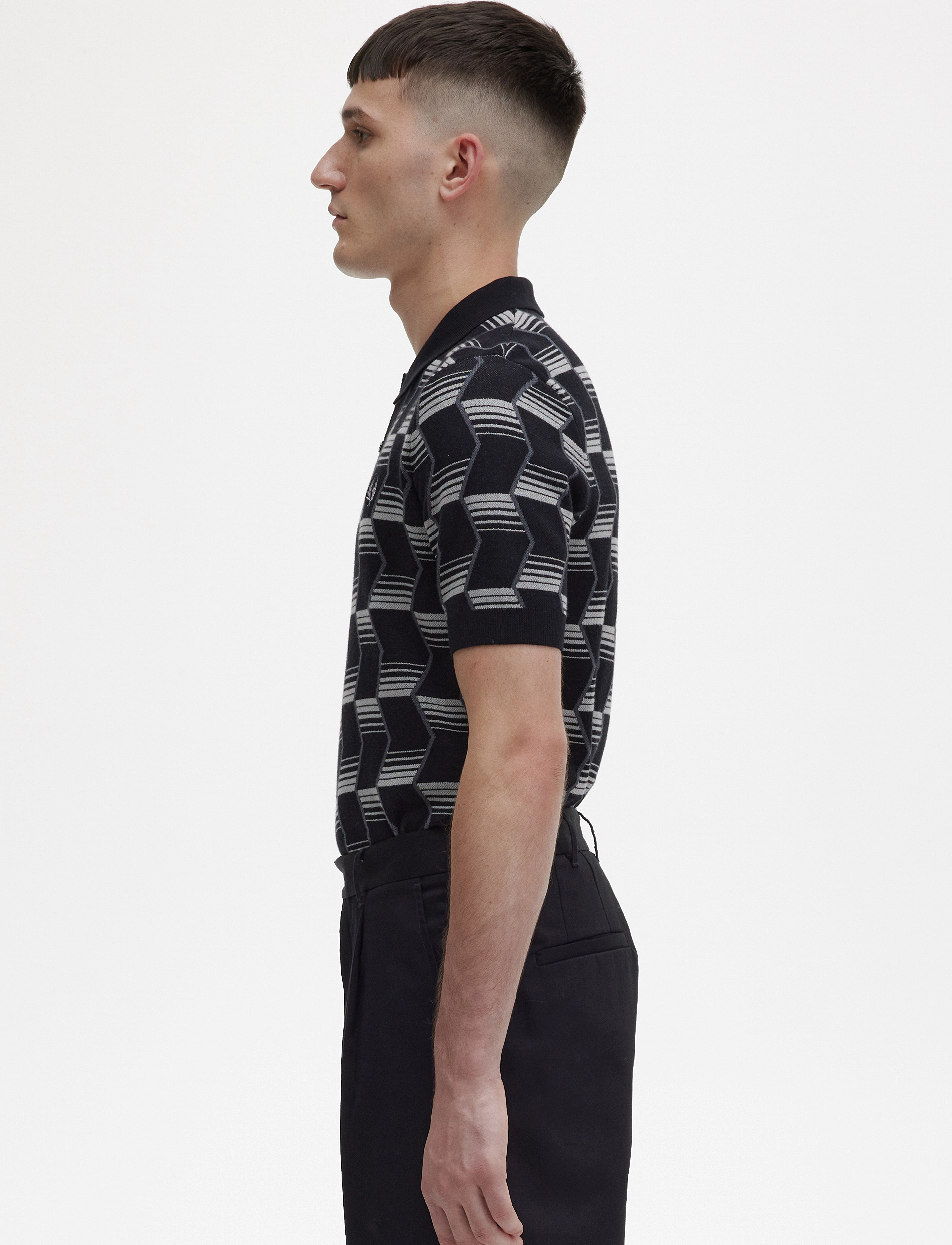 Fred Perry - CHEVRON STRIPE KNIT SHIRT - black - 3