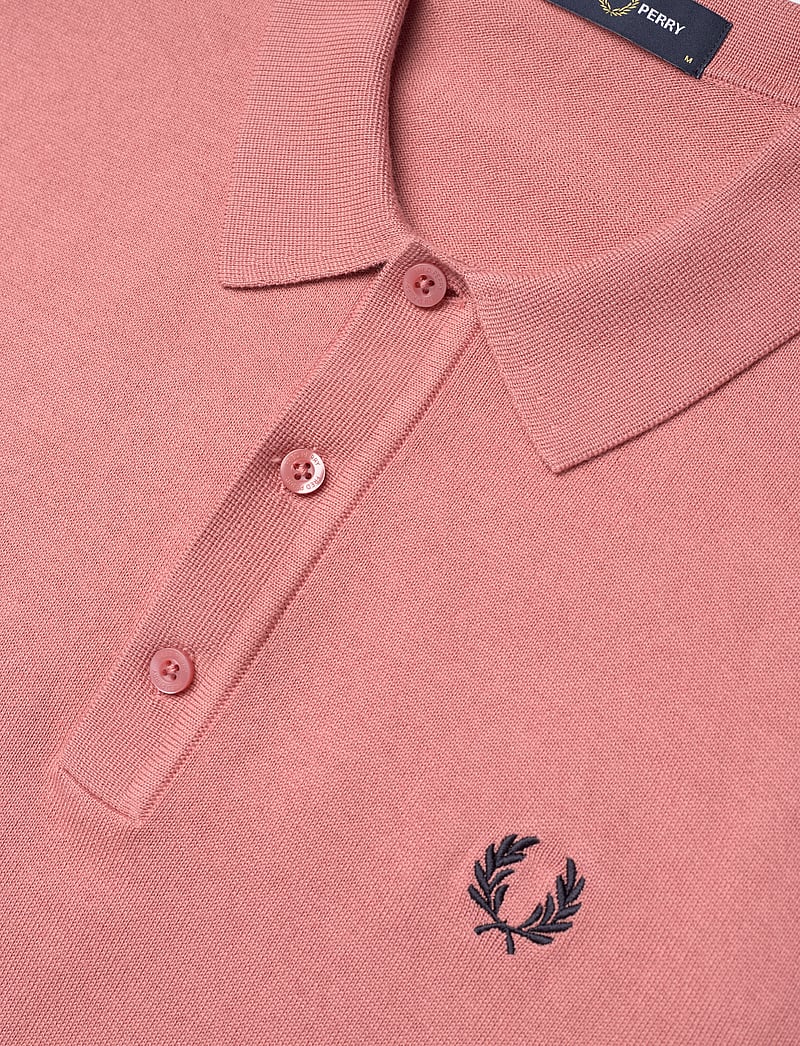 Fred Perry - COTTON KNITTED SHIRT - stickade pikéer - putty pink - 2