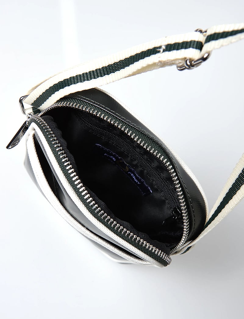 Fred Perry - CLASSIC SMALL SIDE BAG - shoppa efter tillfälle - night green/ecru - 4