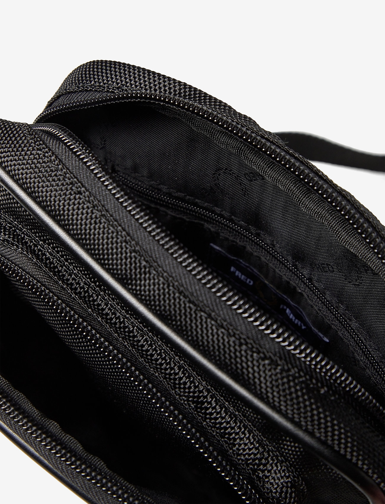 Fred Perry - TWIN TIPPED SIDE BAG - black - 3