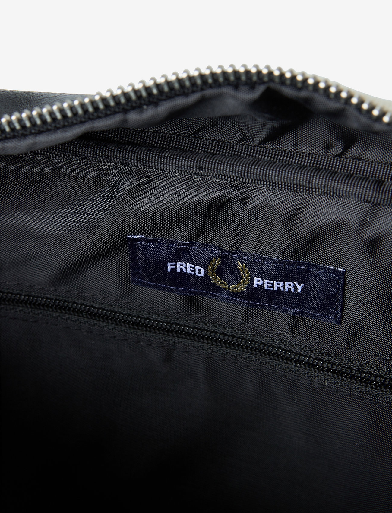 Fred Perry - CLASSIC SHOULDER BAG - black/ecru - 3