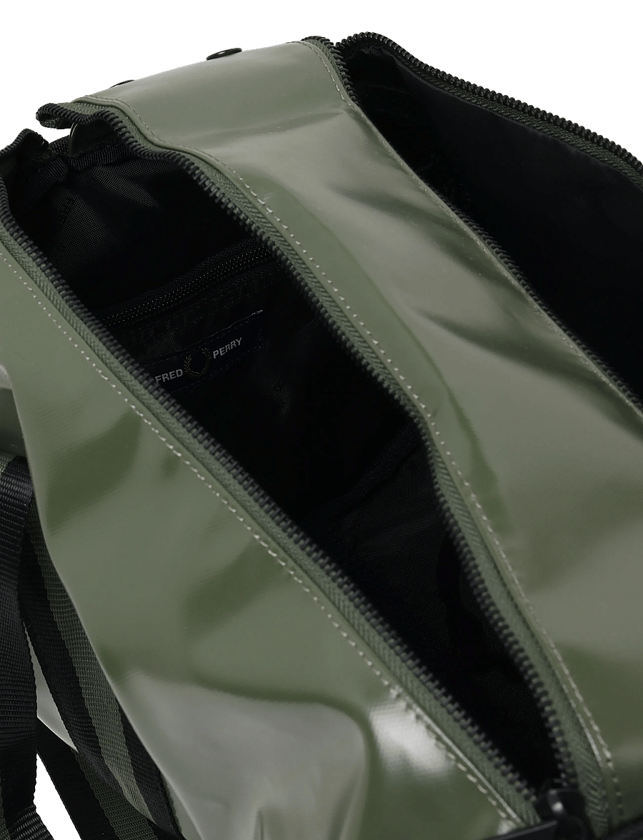 Fred Perry - CLASSIC BARREL BAG - Übernachtungstaschen - lrlwrthgreen/blk - 4