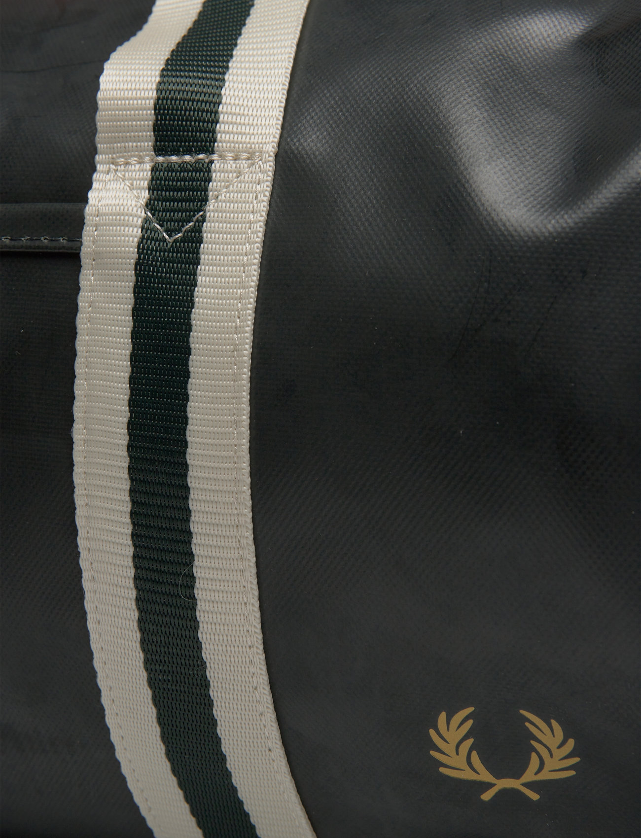Fred Perry - CLASSIC BARREL BAG - overnight bags - night green/ecru - 3