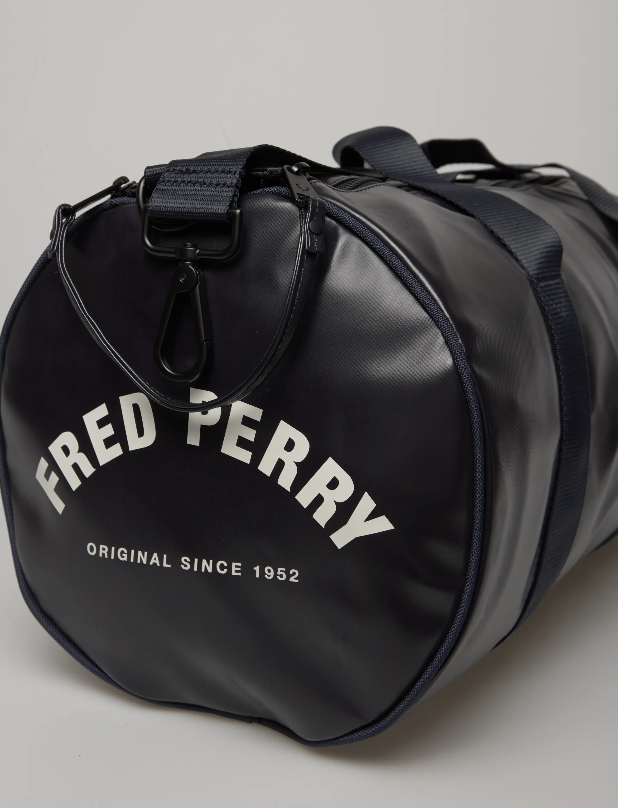 Fred Perry - TONAL CLASSIC BARREL BAG - navy - 3