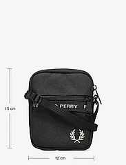 Fred Perry - FP TAPED SIDE BAG - kupuj według okazji - black/warm grey - 5