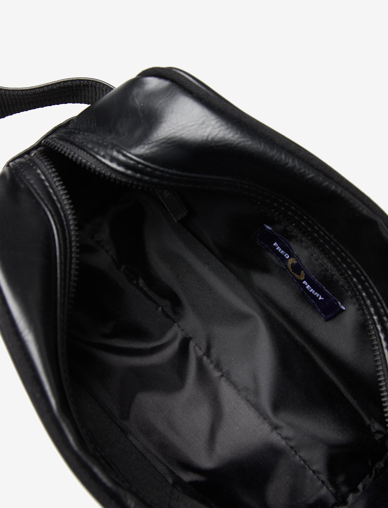 Fred Perry - ARCH BRANDED PU WASH BAG - black - 3