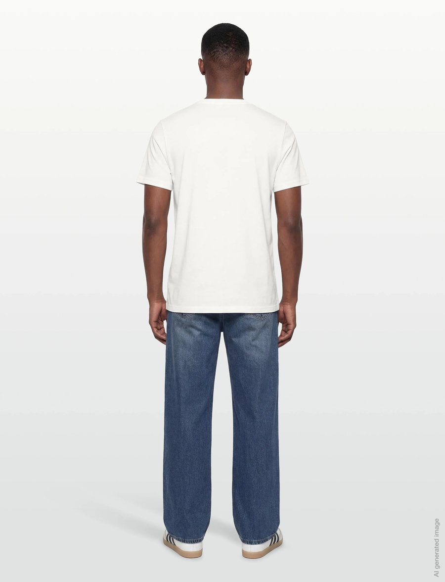 Fred Perry - TENNIS BADGE GRAPHIC TEE - snow white - 4