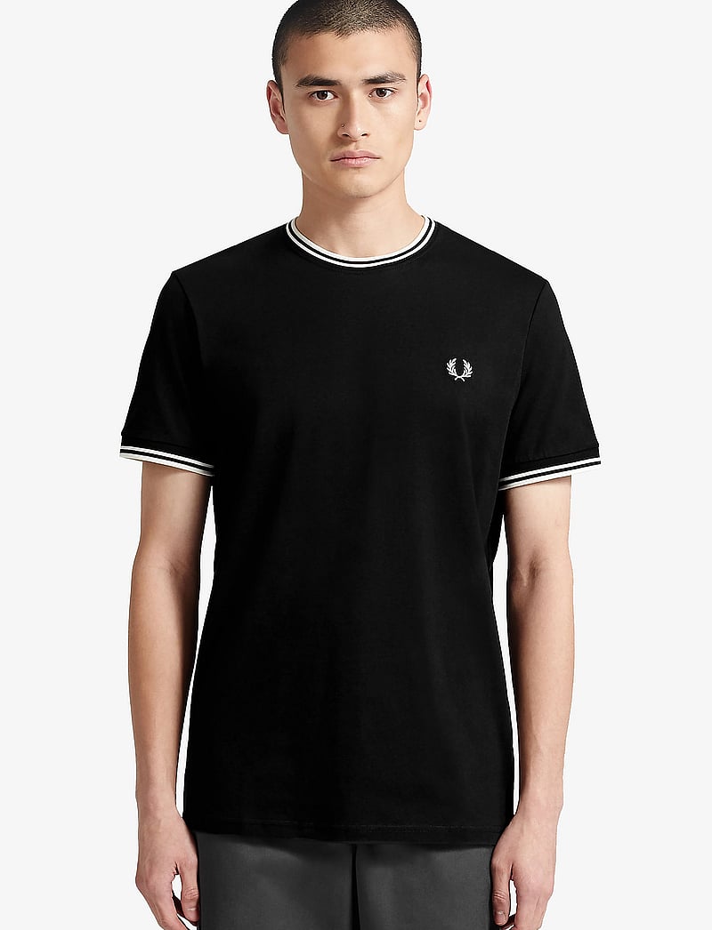 Fred Perry - TWIN TIPPED T-SHIRT - kortermede t-skjorter - black - 0