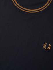 Fred Perry - TWIN TIPPED T-SHIRT - basic t-shirts - nvy/drk caramel - 2
