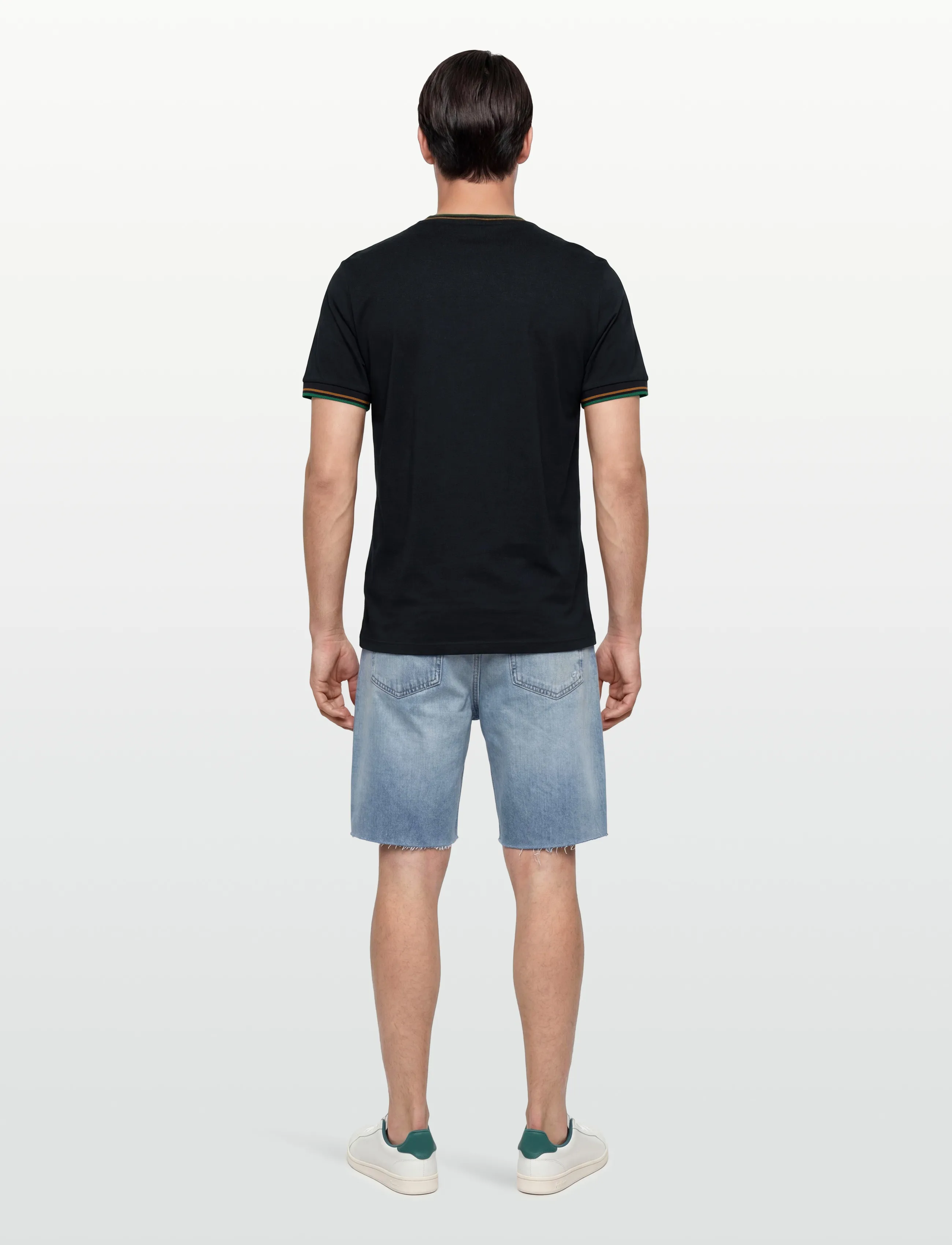 Fred Perry - TWIN TIPPED T-SHIRT - kurzärmelige t-shirts - navy / dark caramel / sport gr - 4