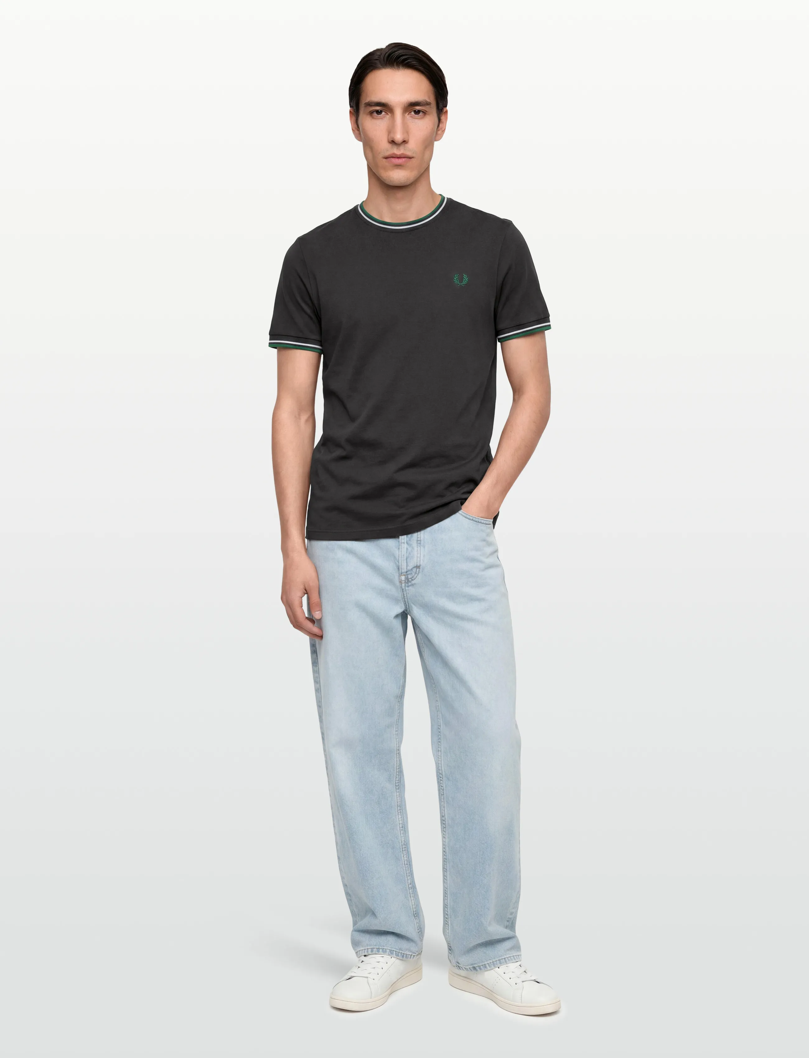 Fred Perry Twin Tipped T-Shirt, L, T-shirts, Grau - Short-sleeved, Männerswear