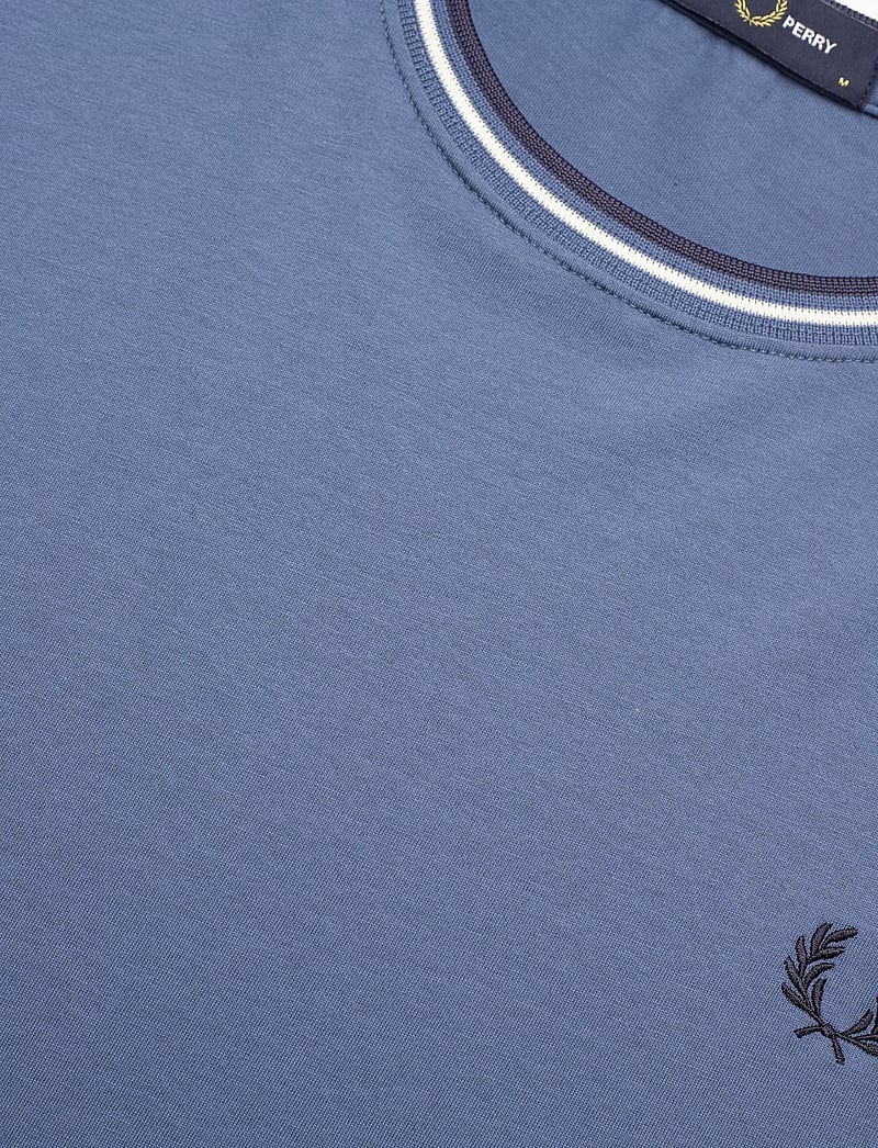 Fred Perry - TWIN TIPPED T-SHIRT - lühikeste varrukatega t-särgid - abl/snwt/tnsbl - 2