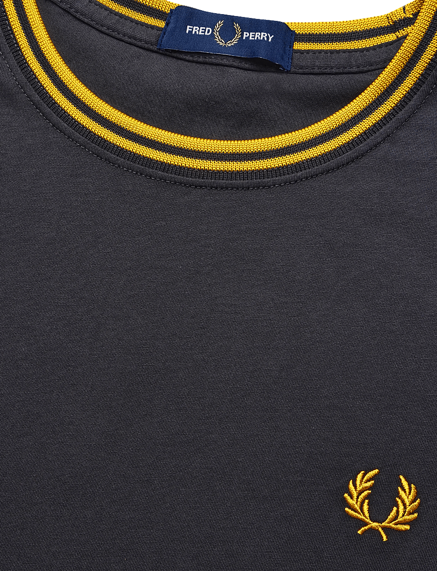 Fred Perry - TWIN TIPPED T-SHIRT - short-sleeved t-shirts - anchorgry/golden - 2