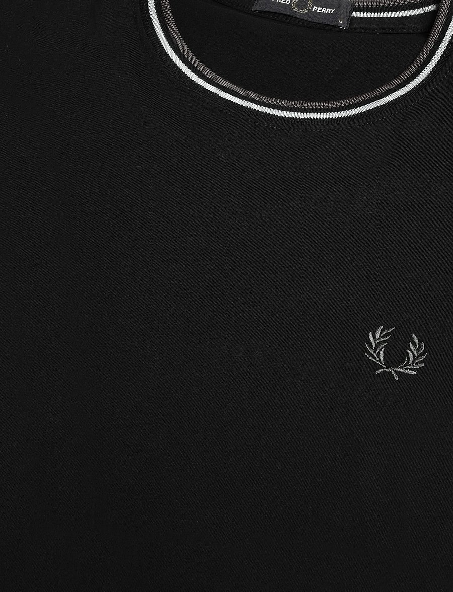 Fred Perry - TWIN TIPPED T-SHIRT - lühikeste varrukatega t-särgid - blk/ecr/lrlwgren - 4