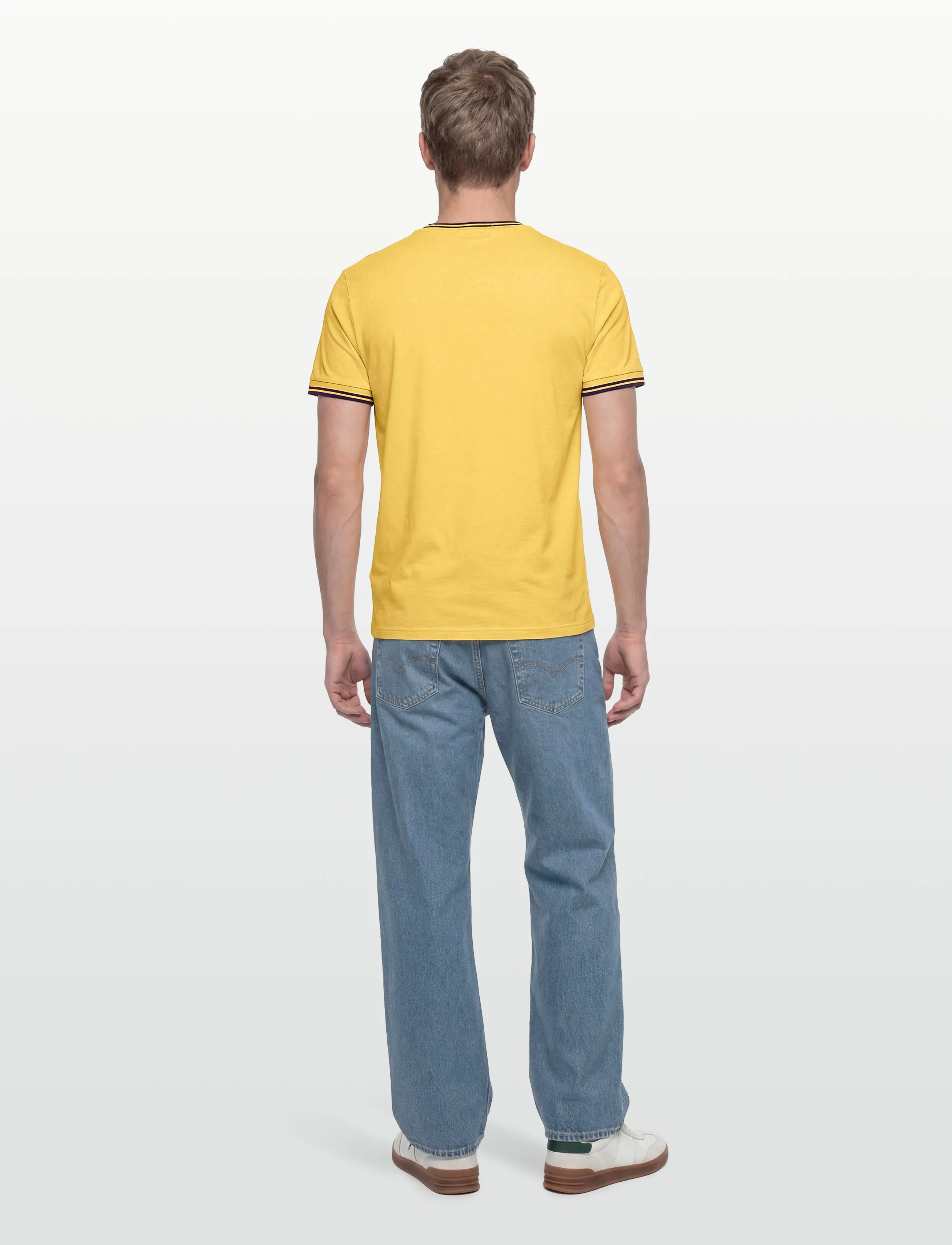 Fred Perry - TWIN TIPPED T-SHIRT - short-sleeved t-shirts - lmnbrly/tnsblue - 4