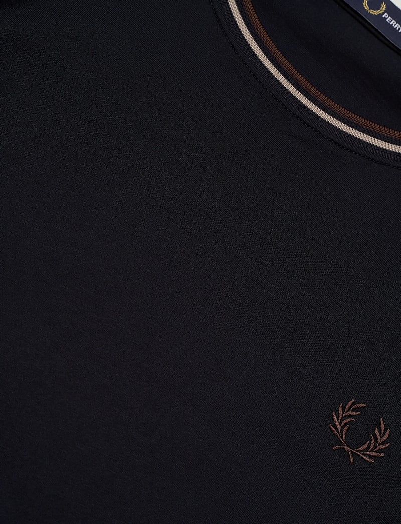 Fred Perry - TWIN TIPPED T-SHIRT - kortærmede t-shirts - navy/woat/bntob - 2