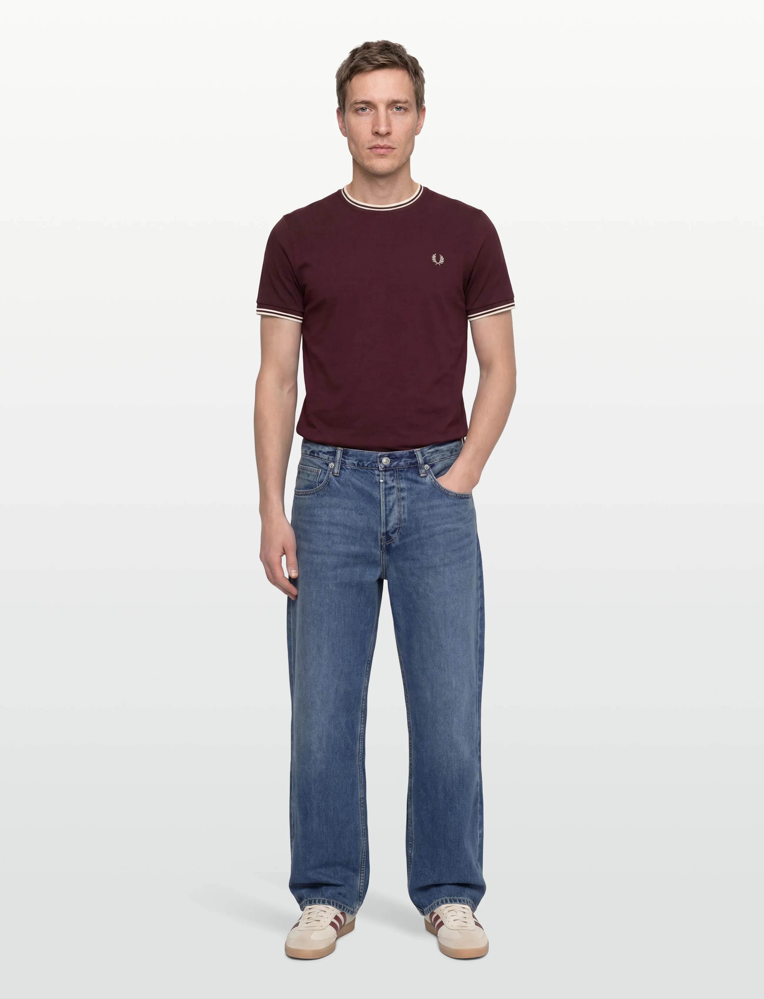 Fred Perry Twin Tipped T-Shirt, L, T-shirts, Burgunderrot - Short-sleeved, Männerswear