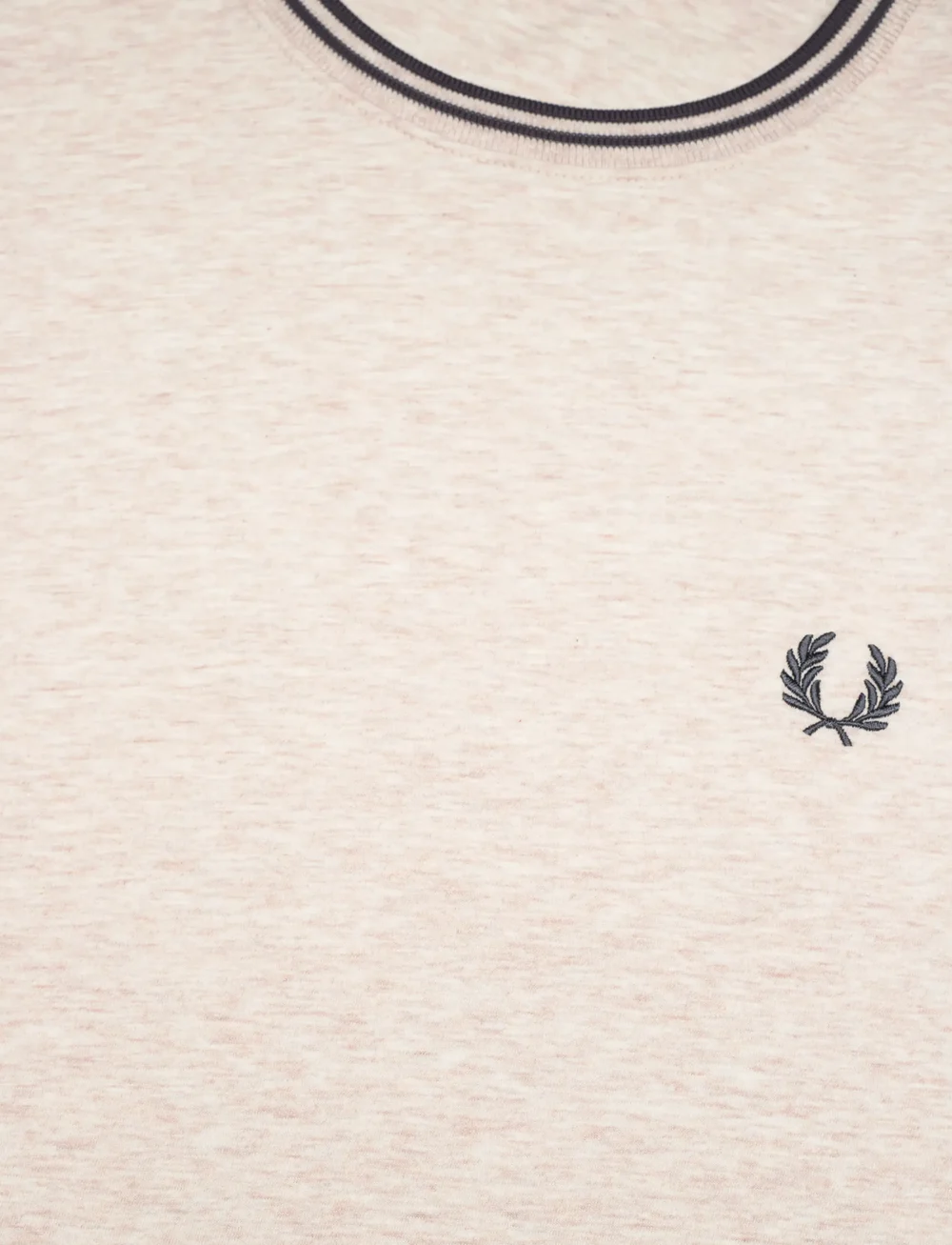 Fred Perry - TWIN TIPPED T-SHIRT - kortärmade t-shirts - porridge m/anchor grey - 2