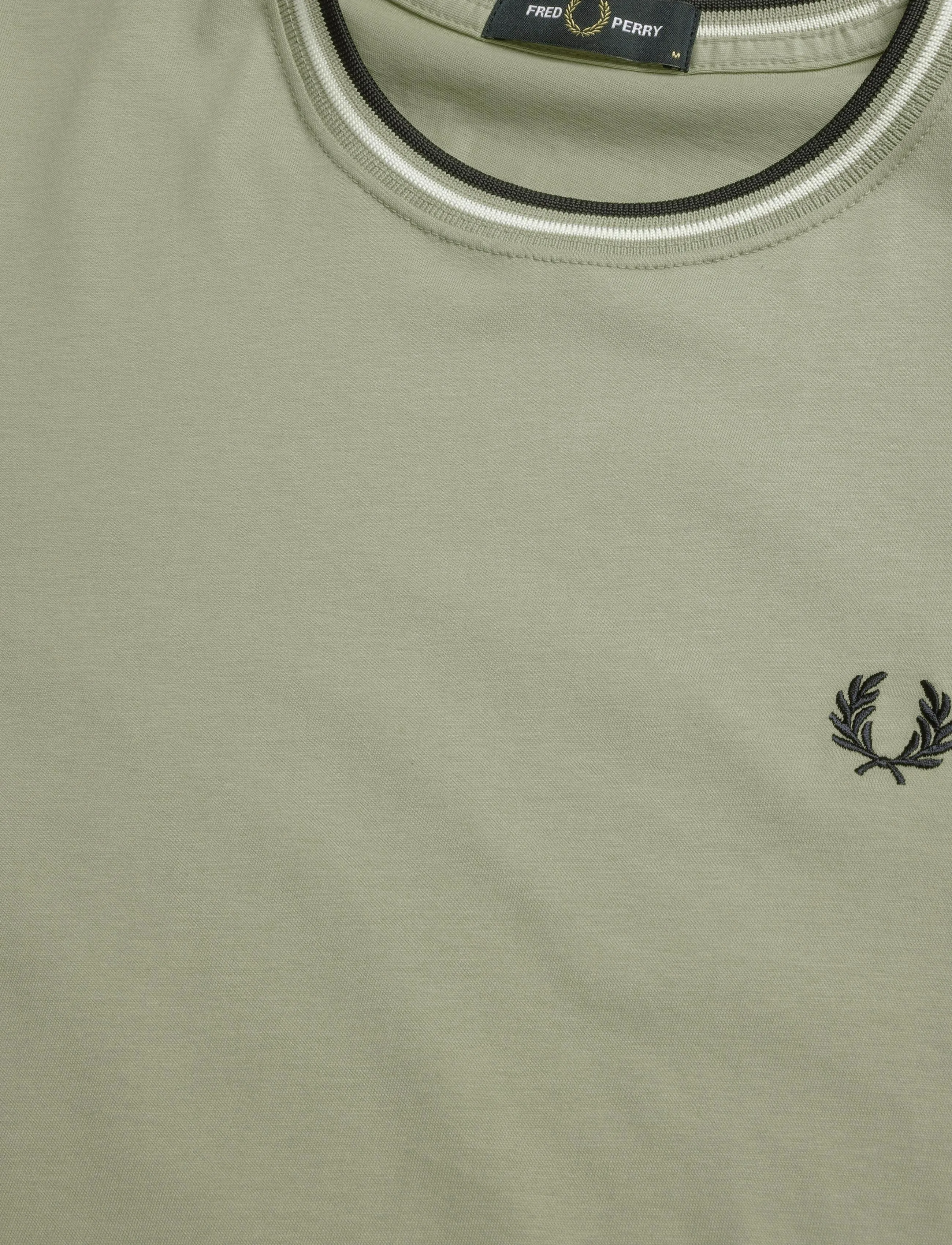 Fred Perry - TWIN TIPPED T-SHIRT - short-sleeved t-shirts - seagrs/ecr/dkair - 2