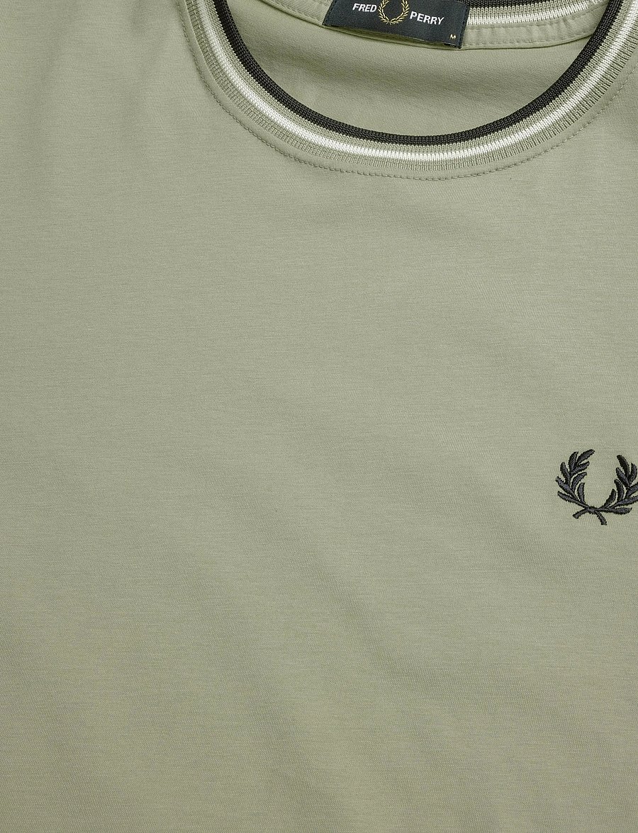 Fred Perry - TWIN TIPPED T-SHIRT - short-sleeved t-shirts - seagrs/ecr/dkair - 2