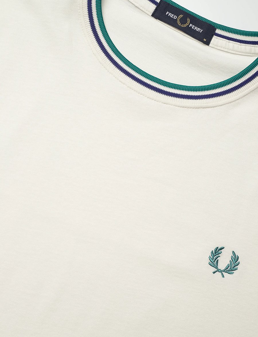 Fred Perry - TWIN TIPPED T-SHIRT - kurzärmelige t-shirts - snwh/depmn/sohec - 5