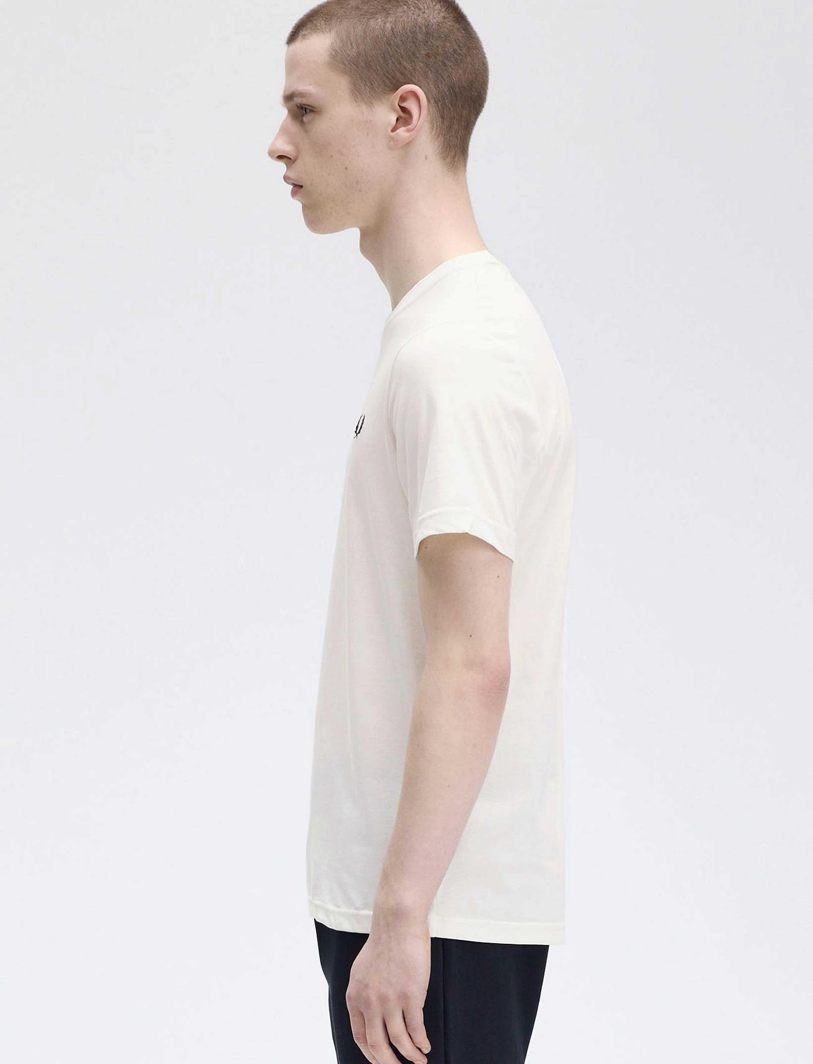 Fred Perry - CREW NECK T-SHIRT - kortärmade t-shirts - snow white - 3
