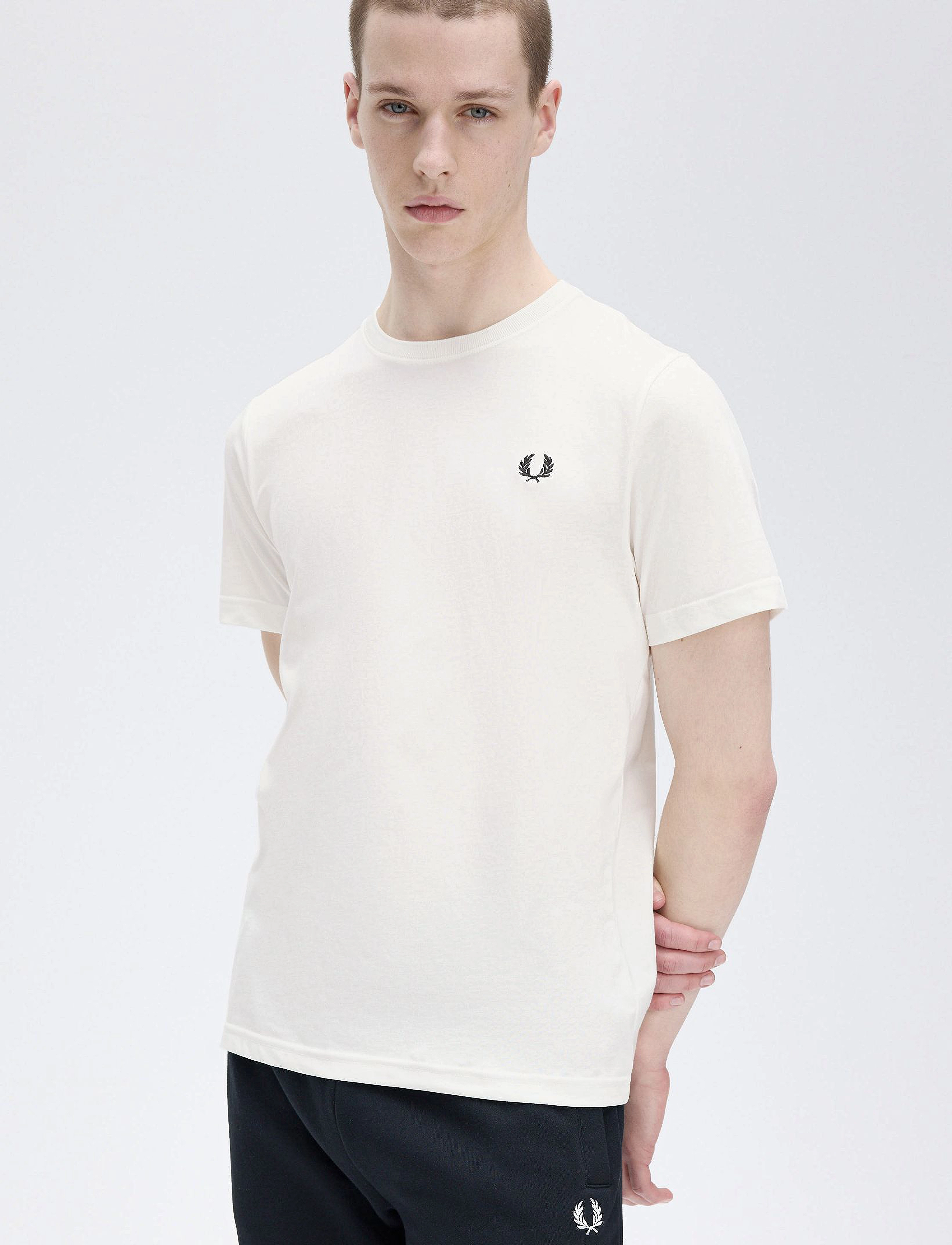 Fred Perry - CREW NECK T-SHIRT - kortärmade t-shirts - snow white - 4