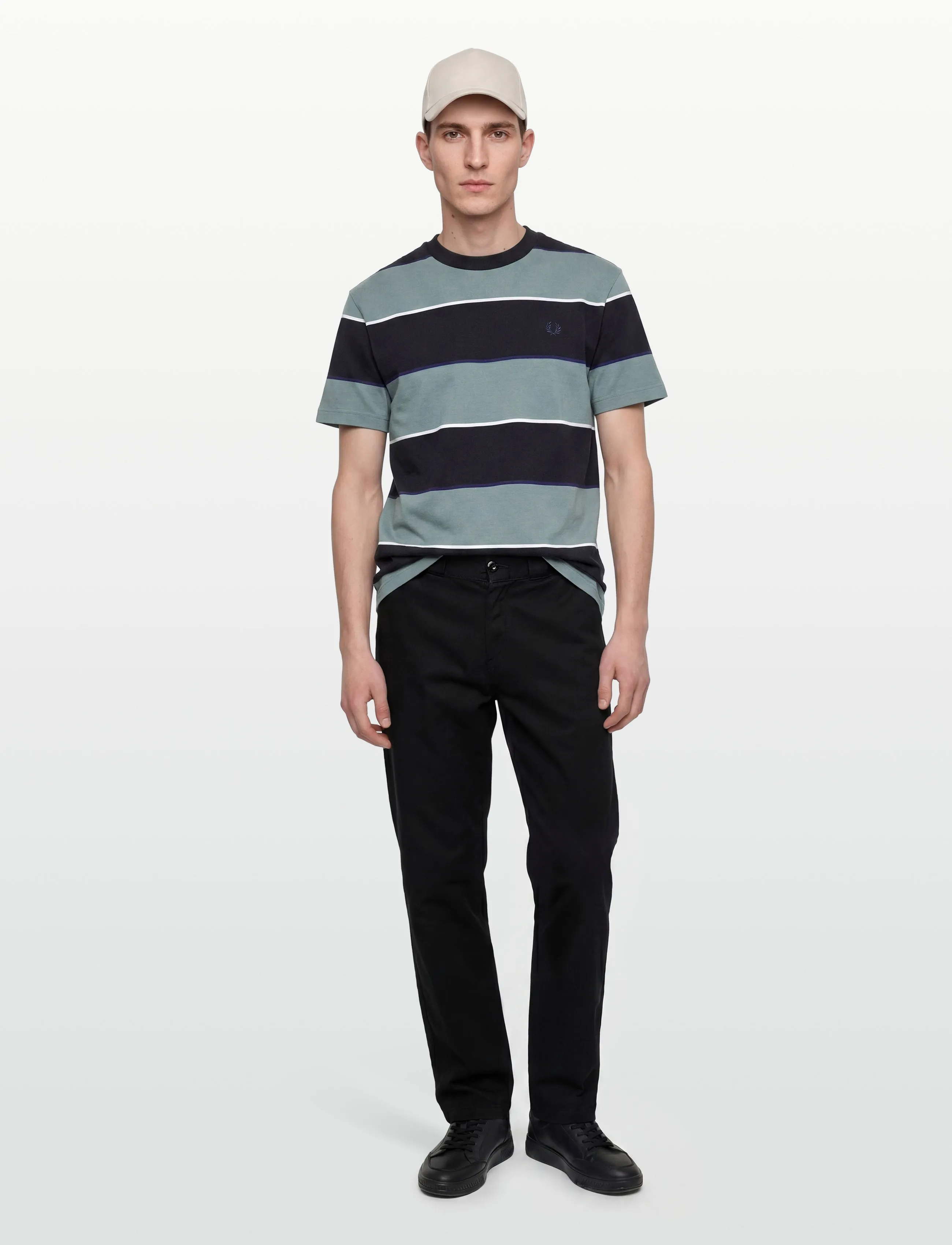 Fred Perry Striped Relaxed T-Shirt, S, T-shirts, Marineblau - Short-sleeved, Männerswear