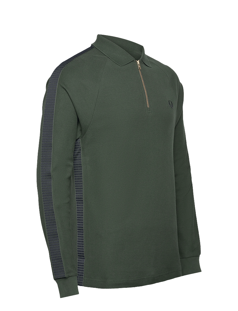 Fred Perry - DASH TAPED Z/N POLO SHIRT - langærmede poloer - court green - 2