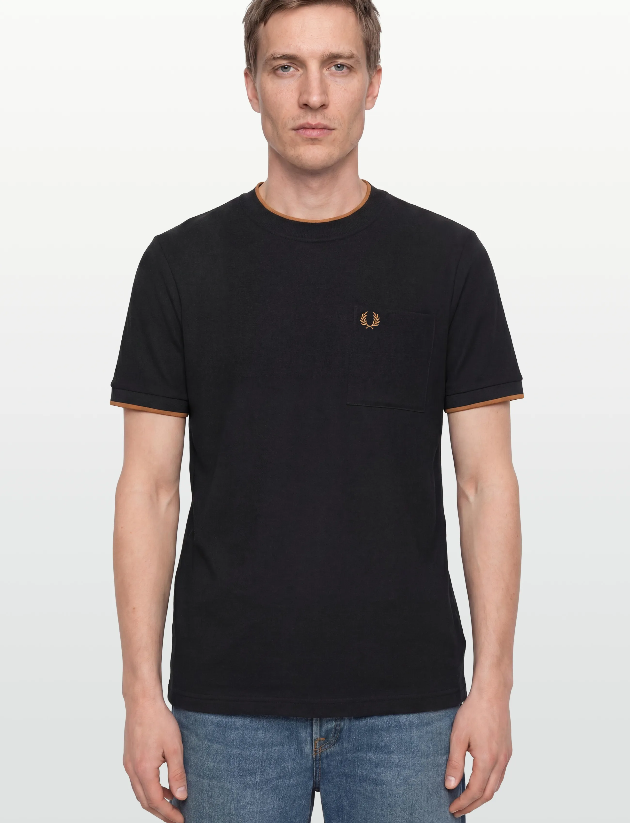 Fred Perry - POCKET DETAIL PIQUE T-SHIRT - kortærmede t-shirts - black - 3