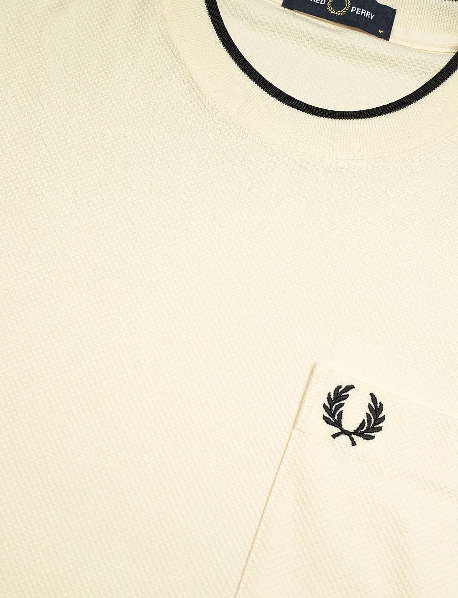 Fred Perry - POCKET DETAIL PIQUE T-SHIRT - kurzärmelige t-shirts - ecru - 4
