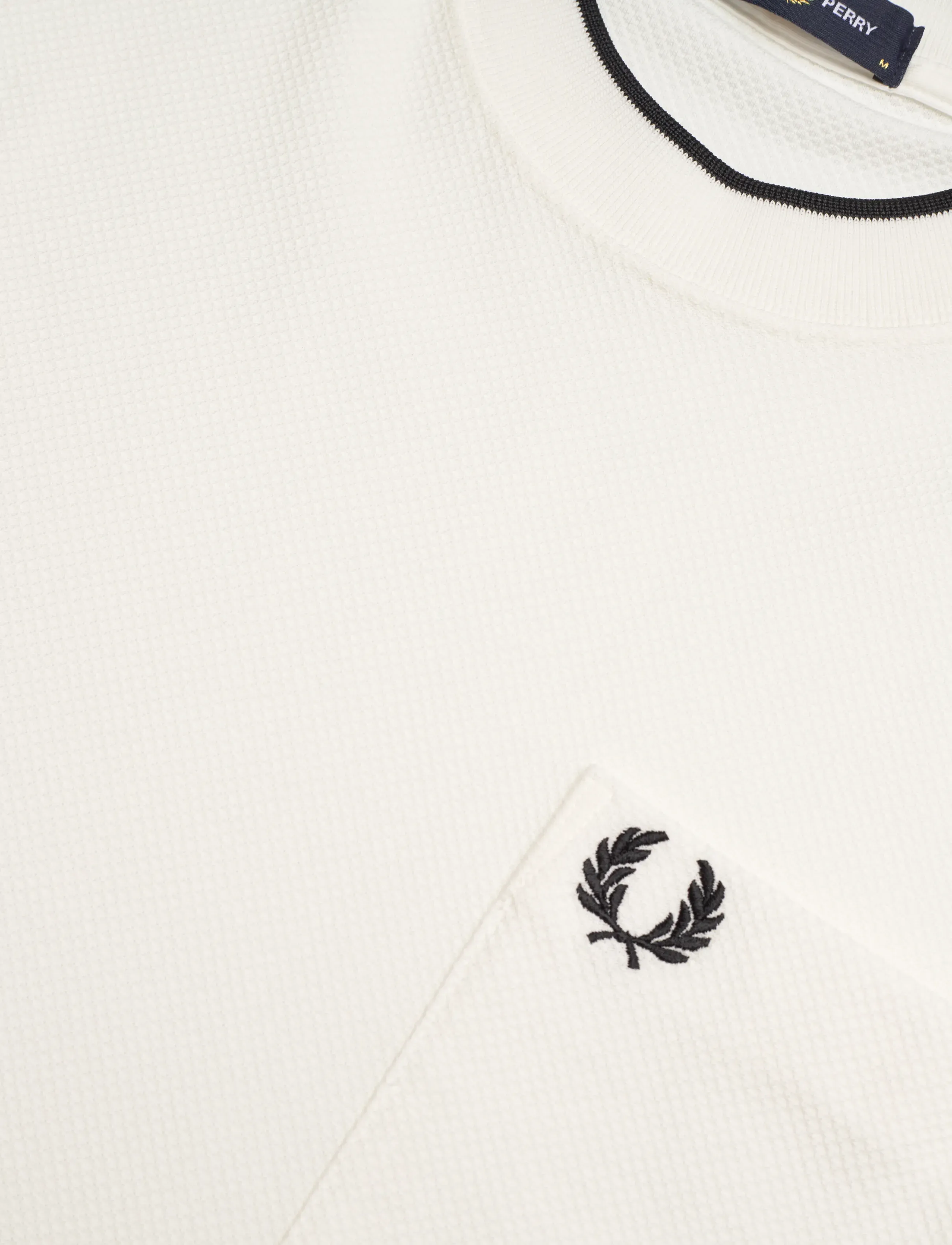 Fred Perry - POCKET DETAIL PIQUE T-SHIRT - kortærmede t-shirts - snow white - 5